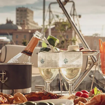 Botel Odissea Barca Per Sognare *